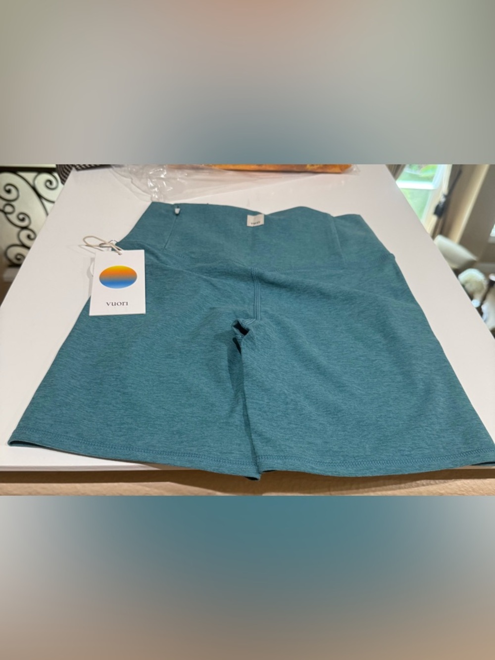 NWT Vuori Clean Elevation Shorty in Luna Heather - Picture 5 of 5